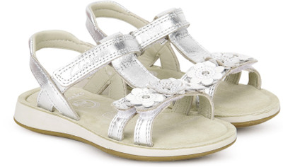 

Clarks Girls Velcro Strappy Sandals(Silver, Silver leather