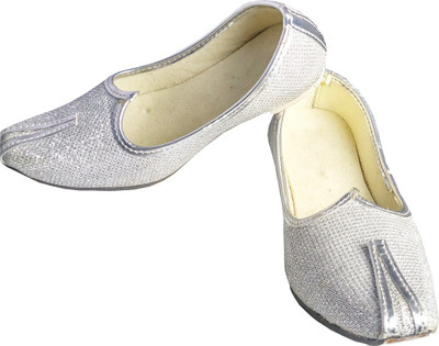 

Harshvardhanmart Boys & Girls Slip on Jutis(Silver