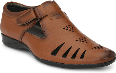 

BIG JUNIOR Men BROWN Sandals