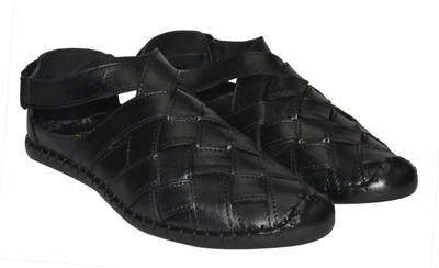 

Strive Men Black Sandals