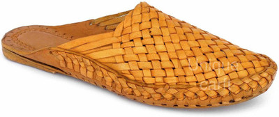 

Unique Craft Kolhapuris For Men(Yellow