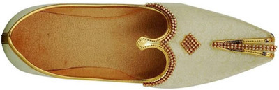 

Unique Craft Jutis For Men(Off White