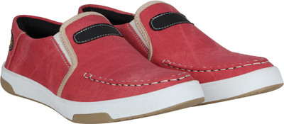 

Kraasa Ace Slip On Sneakers For Men(Red