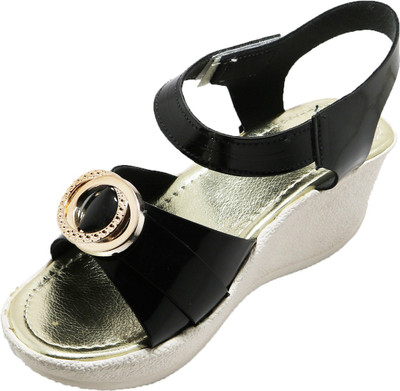 

EasySteps Girls Buckle Heels(Black
