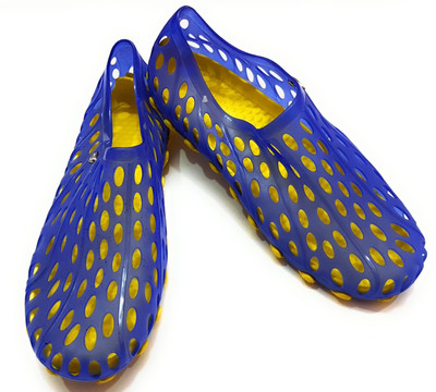 

Angel Fashion Men Blue Clogs