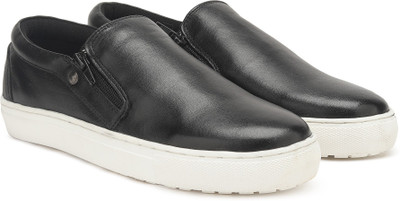 

Numero Uno TMSECD40 Slip On Sneakers For Men(Black