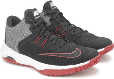 nike air versitile ii basketball shoes