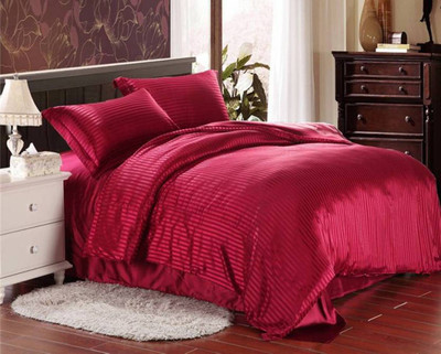 

OM DECOR 180 TC Cotton Double Printed Bedsheet(Pack of 1, Maroon)