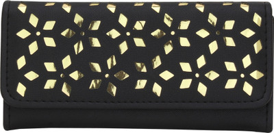

HOT THREADS Casual Black Clutch