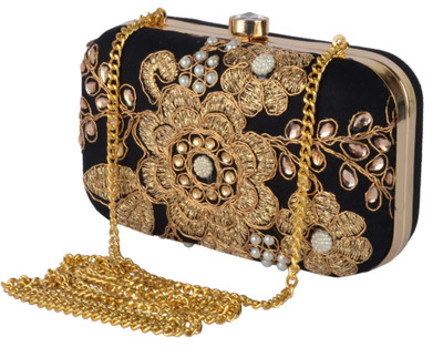 

Rezzy Party Black Clutch