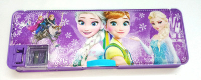 

Generic Easy carry Disney princess Art Plastic Pencil Box(Set of 1, Purple)