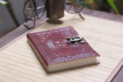 

DI-KRAFT A6 Diary(HANDCRAFTED GIFT SET, Brown)