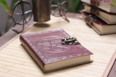 

DI-KRAFT A6 Diary(HANDCRAFTED GIFT SET, Brown)