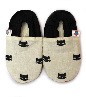 

SKIPS Boys & Girls Slip on Moccasins(White, Black and white cat print