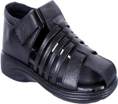 

Shoebook Men Black Flats