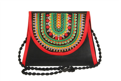 

Lovemate Women Black Canvas Sling Bag
