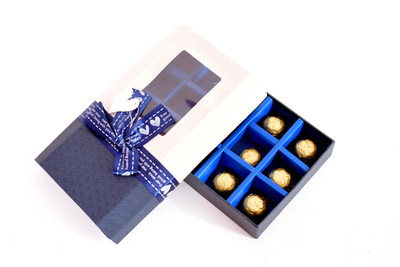 

Skylofts 15pc Stylish Rectangular Purple chocolates gift box for friends and family Bars(160 g)