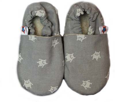 

SKIPS Boys & Girls Slip on Moccasins(Grey, Grey white monster cartoon print