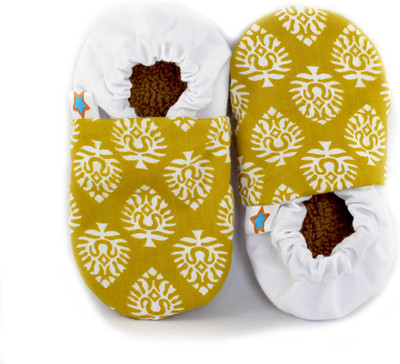 

SKIPS Boys & Girls Slip on Moccasins(Multicolor, Mustard and white