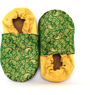 

SKIPS Boys & Girls Slip on Moccasins(Green, Green and gold