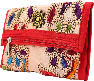 

Craft Trade Party Beige Clutch