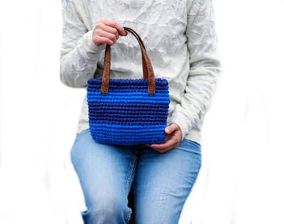 

Saaheli Messenger Bag(Multicolor)