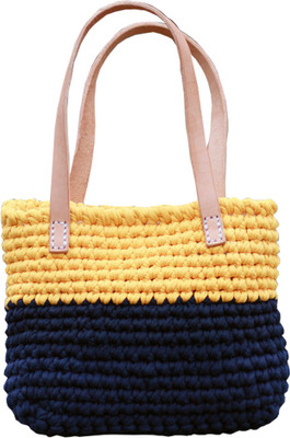 

Saaheli Messenger Bag(Multicolor)