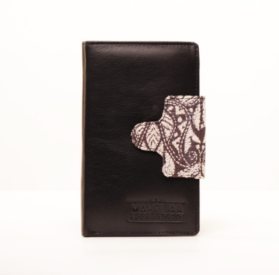 

Maheejaa Men Black Genuine Leather Wallet(9 Card Slots)
