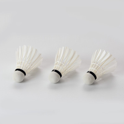 

QUINERGYS ® 3* Dark Night LED Badminton Shuttlecock Birdies Lighting Feather Shuttle - White(Medium, 77, Pack of 3)