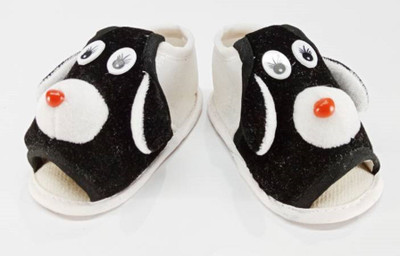 

Fly Kids Anti-skid Small checks slip on booties for 0 to 6 months baby Booties(Toe to Heel Length - 12 cm Multicolor)