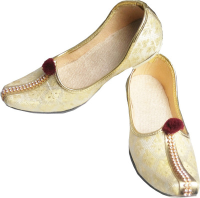 

Harshvardhanmart Boys & Girls Slip on Jutis(Gold, Golden