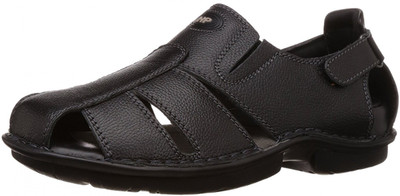 

Hush Puppies Men Black Casual
