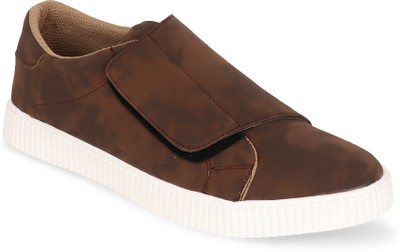 NE Shoes CS-132brwn Sneakers For Men(Brown