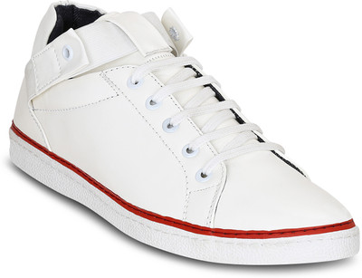 

Get Glamr Wardan Sneakers For Men(White