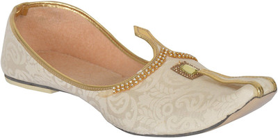 

SARTHI Jutis For Men(White