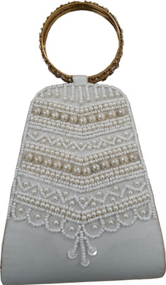 

HimalayaHandicraft Casual, Party, Formal White Clutch