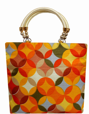 

Milan's creation Hand-held Bag(Beige)