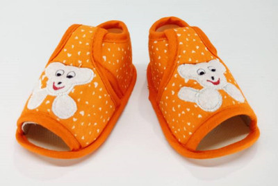 

Fly Kids Anti-skid Small checks slip on booties for 0 to 6 months baby Booties(Toe to Heel Length - 12 cm Multicolor)
