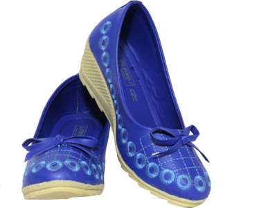 

Leatherwood1 Girls Slip on Ballerinas(Blue