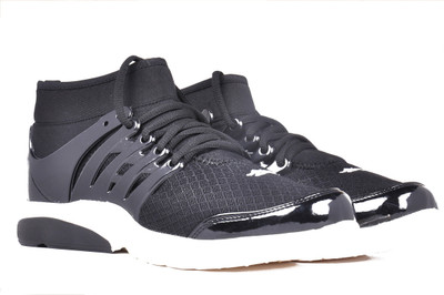 

Aura Ease Running Shoes For Men(Black