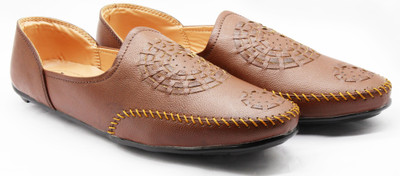 

Stylish Designer Nagra Mojaris For Men(Brown