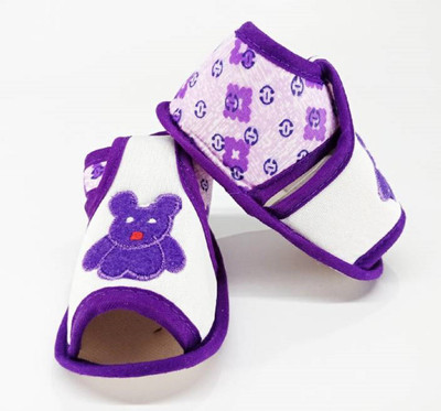 

Fly Kids Anti-skid Small checks slip on booties for 0 to 6 months baby Booties(Toe to Heel Length - 12 cm Multicolor)