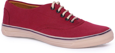 

CLOSHO Red Canvas Shoes Sneakers For Men(Red
