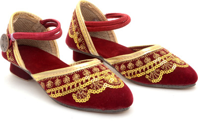 

Little Palz Girls Sling Back Heels(Maroon