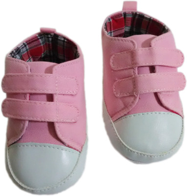 

Revolt India Girls Velcro Sneakers(Pink