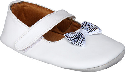 

Beanz Girls Velcro Ballerinas(White, White plain