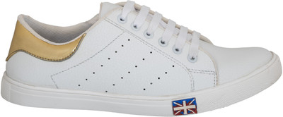 

Kauman Man Casuals For Men(White
