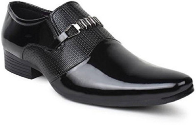 

Dig Deeper Slip On For Men(Black