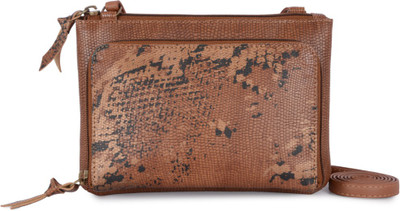 

Baggit Women Brown PU Sling Bag