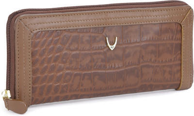 

Hidesign Casual Brown Clutch